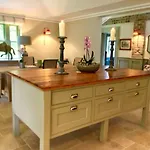 Hotel Marlfield House Relais Et Chateaux