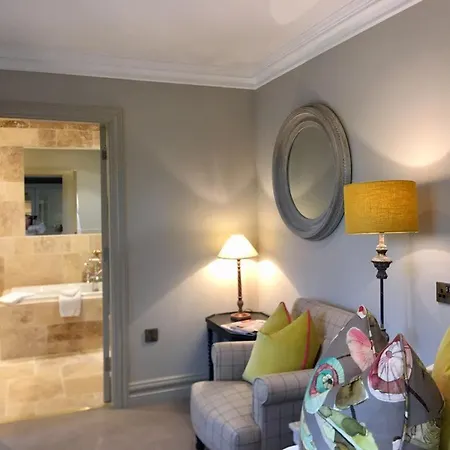 Marlfield House Relais Et Chateaux 4*