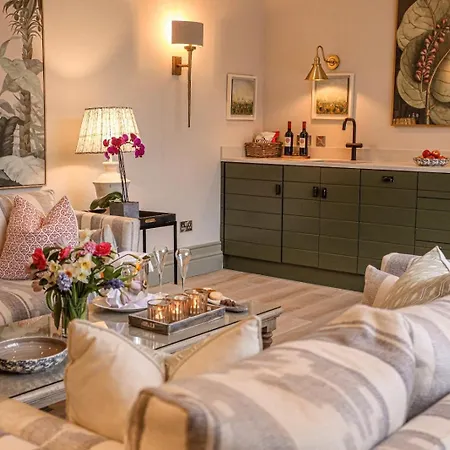 Hotel Marlfield House Relais Et Chateaux