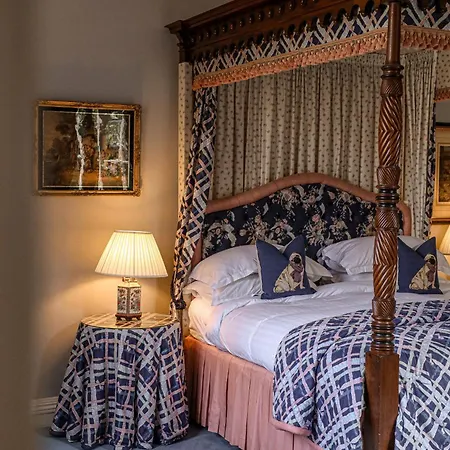 Marlfield House Relais Et Chateaux 4*