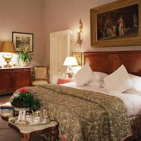 Hotel Marlfield House Relais Et Chateaux