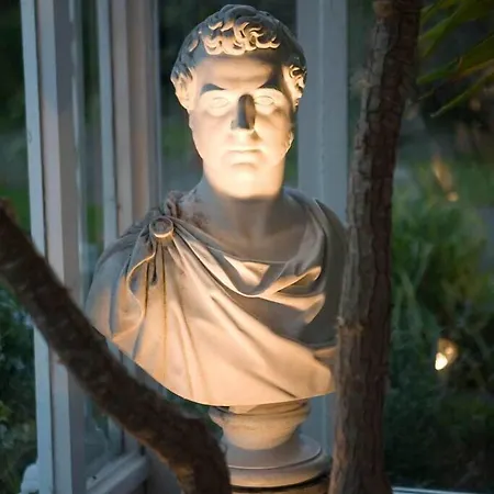 Hotel Marlfield House Relais Et Chateaux