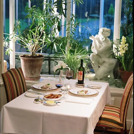 Marlfield House Relais Et Chateaux 4*