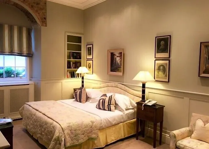 Marlfield House Relais Et Chateaux 호텔 4*